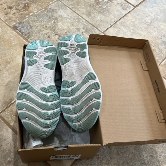 ASICS Sneakers - Picture 3 of 4